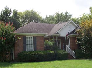 1001 Lake Rise Pl, Gallatin, TN 37066