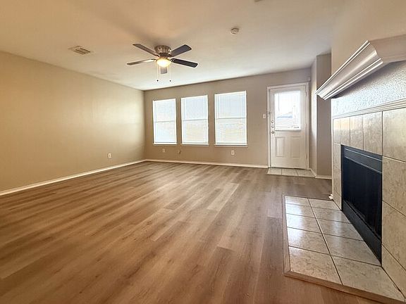3rd image of 2237 Midbury Dr