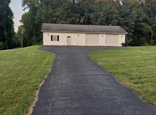 2278 Cool Springs Rd, Morgantown, KY 42261