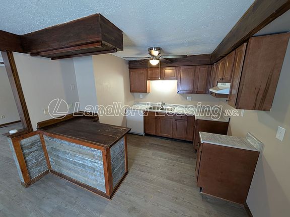 5th image of 6230 Rosebelle Ave N