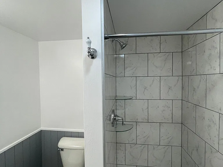 3/4 Bath Tlled Shower