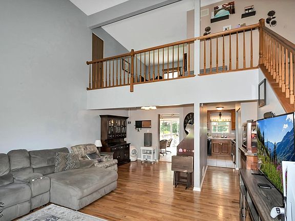 4th image of 816 Addleman St