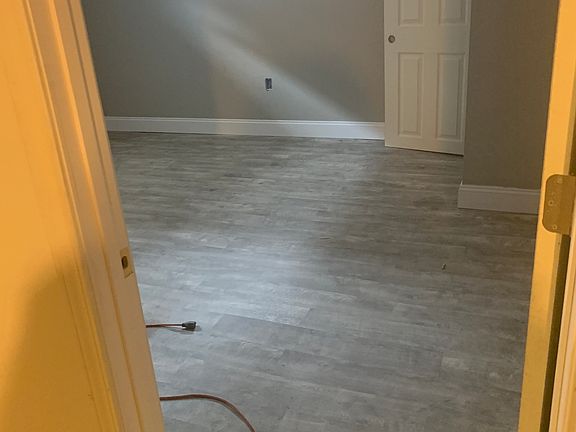 4th image of 4713 Tiemann Ave