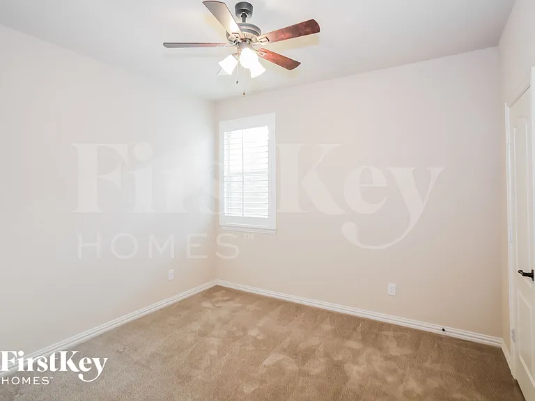 1629 Signature Dr — Photo 13
