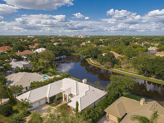 3rd image of 6974 Greentree Dr