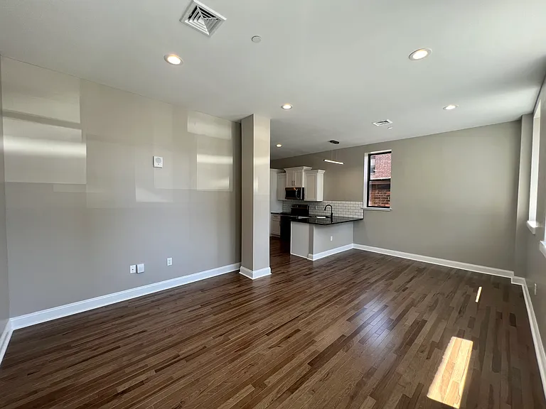 33 E Northampton St #104 — Photo 4