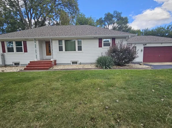 13658 E Flagg Rd, Rochelle, IL 61068