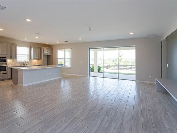 4th image of 2118 Old Hollow Ln