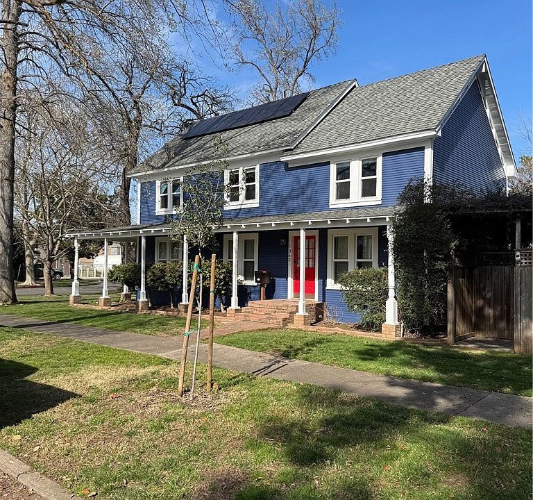 1st image of 1362 Magnolia Ave