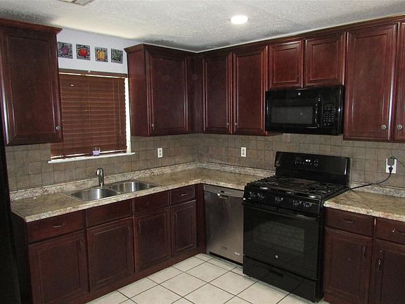 3rd image of 507 Northlawn Dr