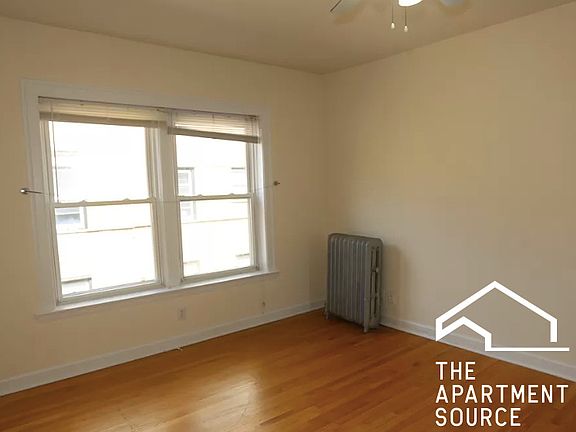 5th image of 3920 N Pine Grove Ave APT 2S