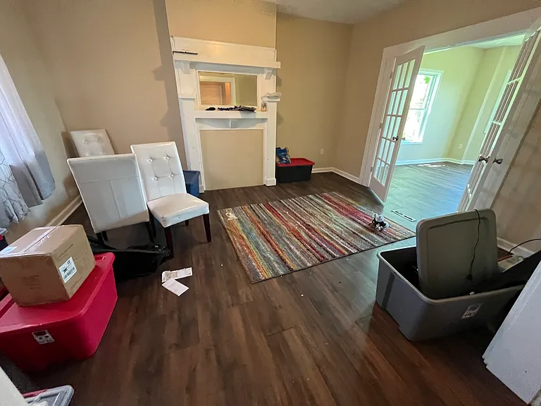 1412 Fallowfield Ave — Photo 3