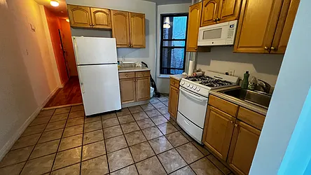 Rented by HOLTON REAL ESTATE INC.