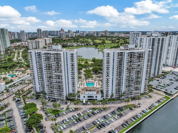 3701 N COUNTRY CLUB Drive #907, Aventura, FL 33180