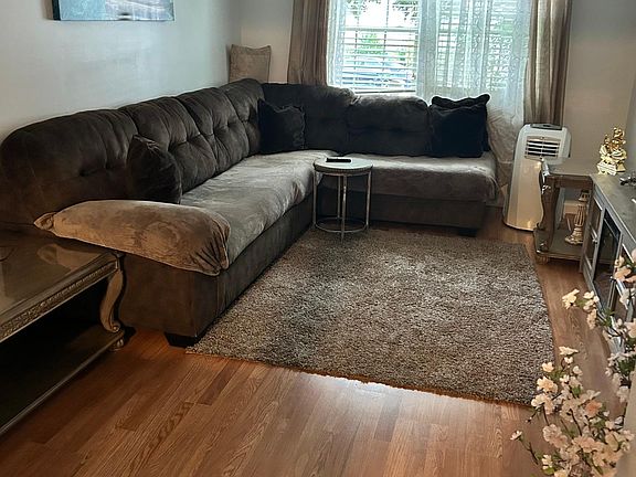 4th image of 507 Klondike Ave Floor 1