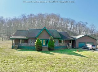 244 Hale Ln, Leon, WV 25123