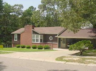 1020 W 5th St, El Dorado, AR 71730