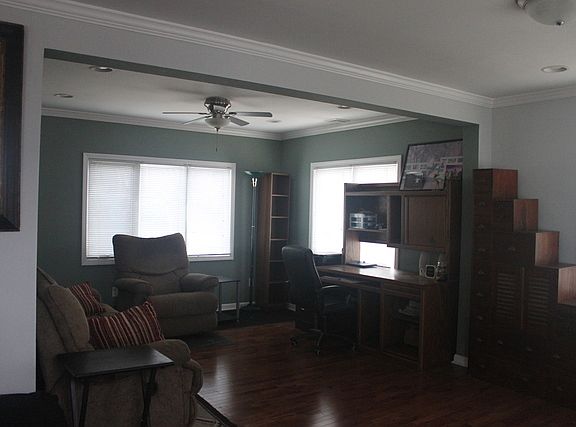 3rd image of 26194 N Hickory Ave