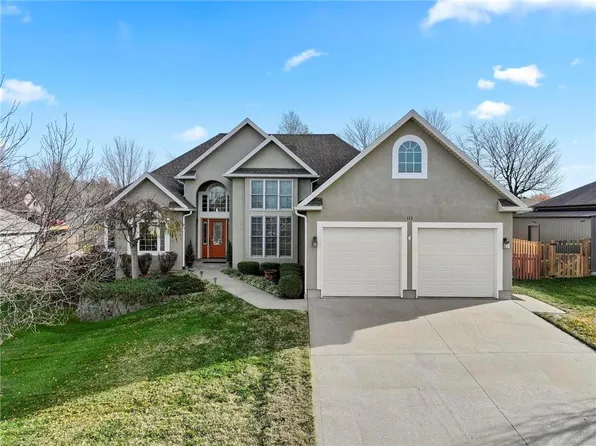 113 Hidden Pines Ln, Warrensburg, MO 64093