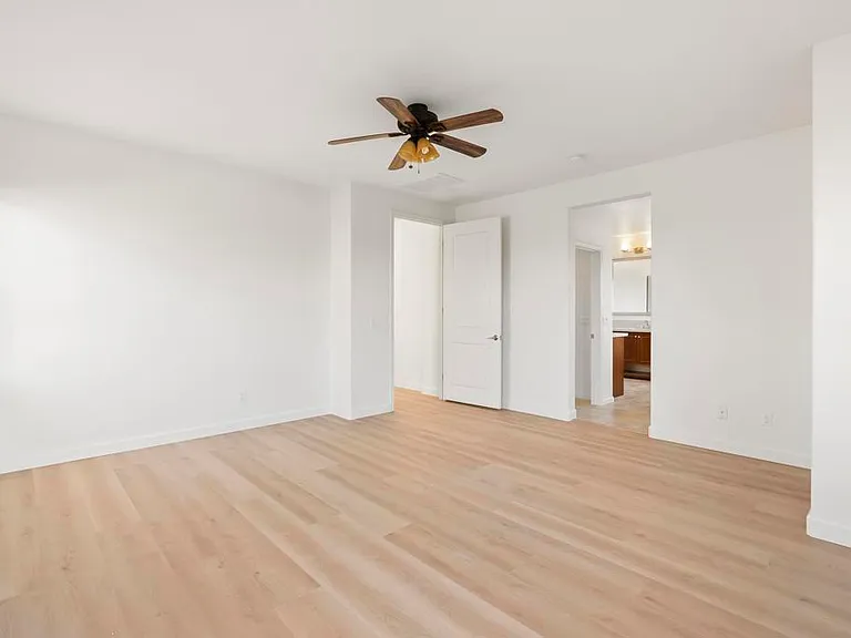 6820 Lopez Canyon Way — Photo 24