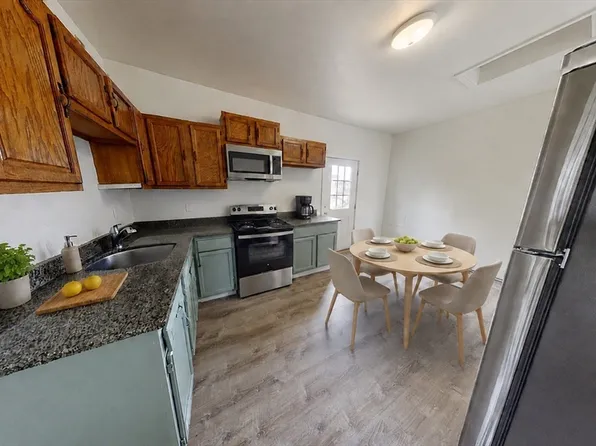 19 Kelley Sq #3, Worcester, MA 01610