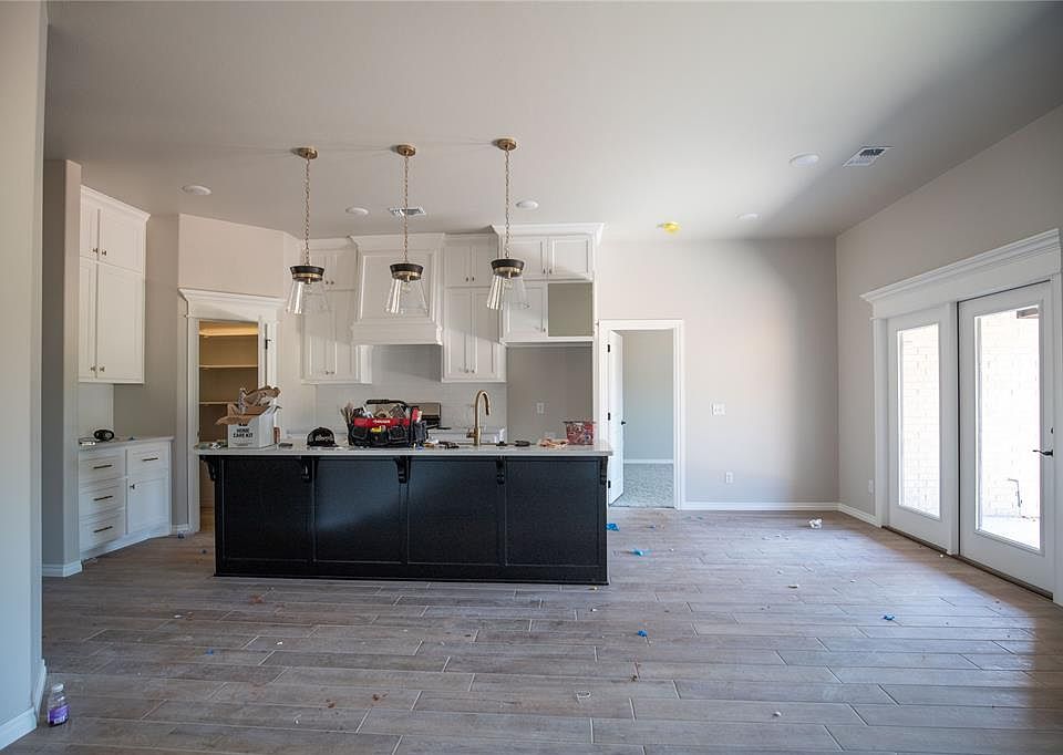1st image of 3117 Scissortail Dr
