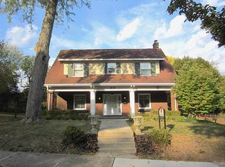 117 E Iroquois Rd, Pontiac, MI 48341