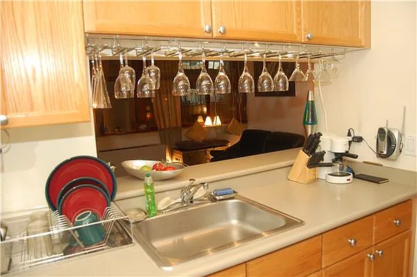Rented by Weichert Manhattan Midtown | media 12