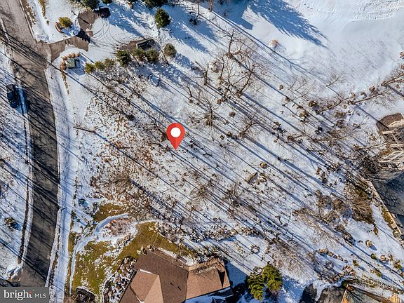 2nd image of 57 N Camp Rd