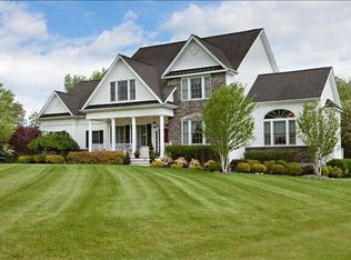 74 Sagamor Dr, Hopewell Junction, NY 12533