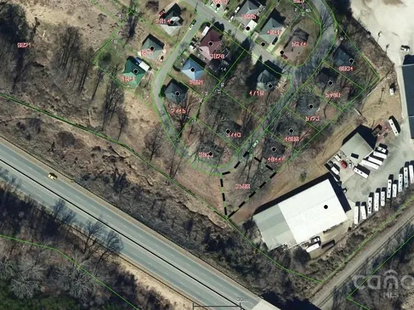 99999 Thole St, Marion, NC 28752