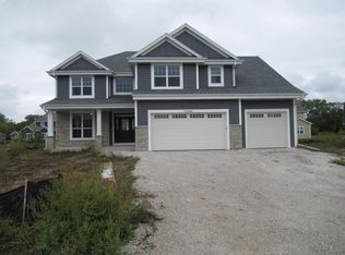 W238N5492 Johanssen Ct, Sussex, WI 53089