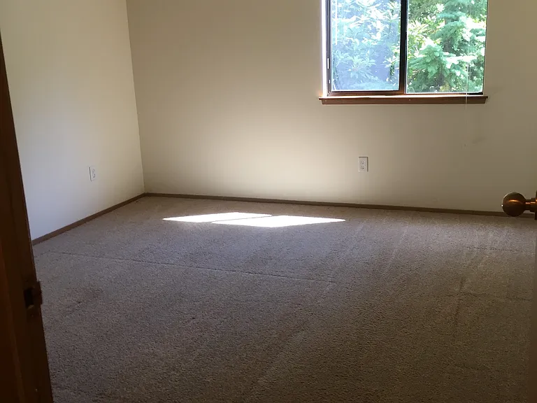 Meridian Place — Photo 15