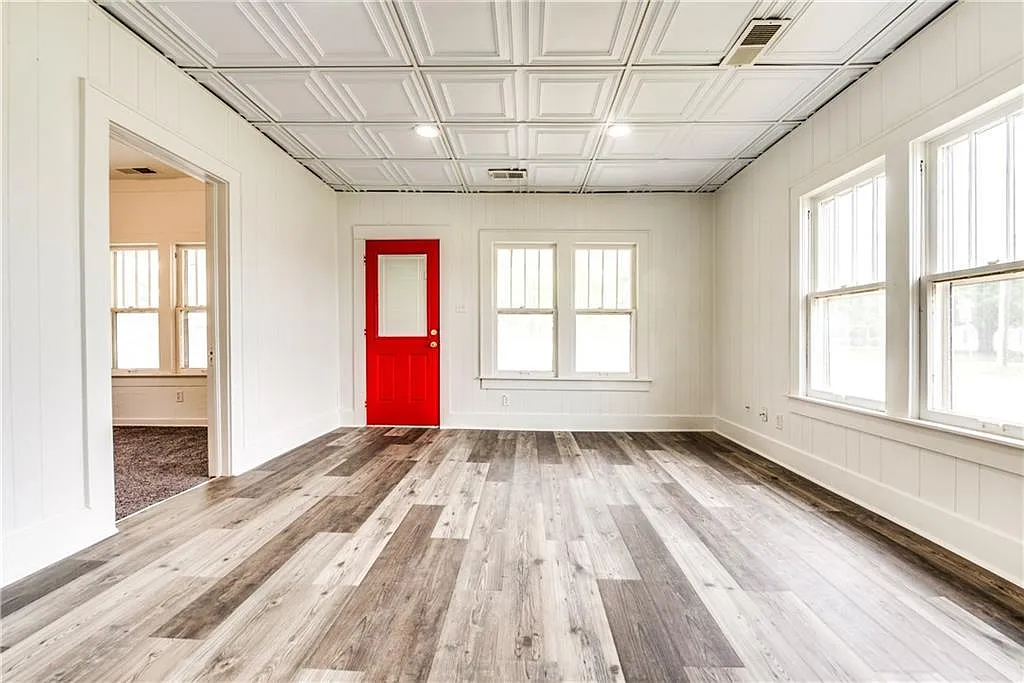 2 bed, 1000 sqft, $1,150 — Photo 3