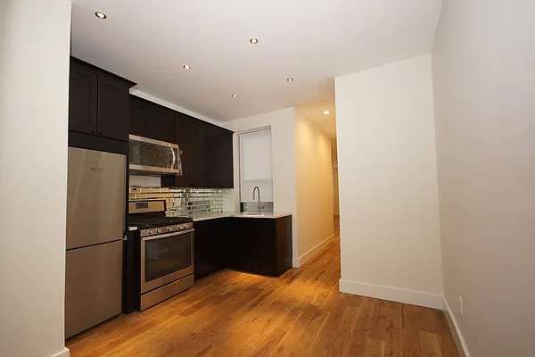 Rented by Norman Raindel, LREB | media 18