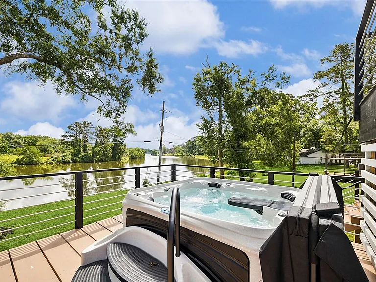 407 Brook Hollow Dr — Photo 43