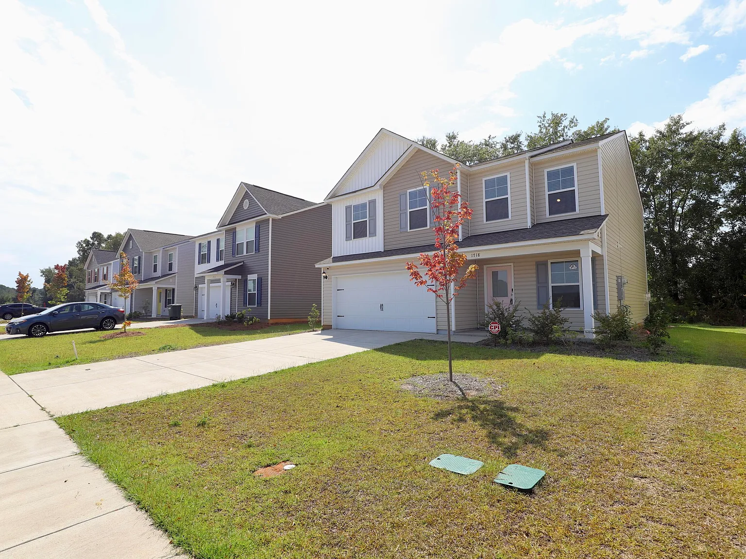 4 bed, 2.5 bath, 2008 sqft, $2,200 — Photo 3