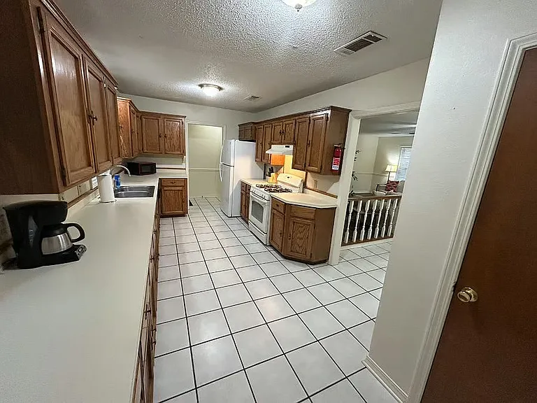 3808 Webster St — Photo 25