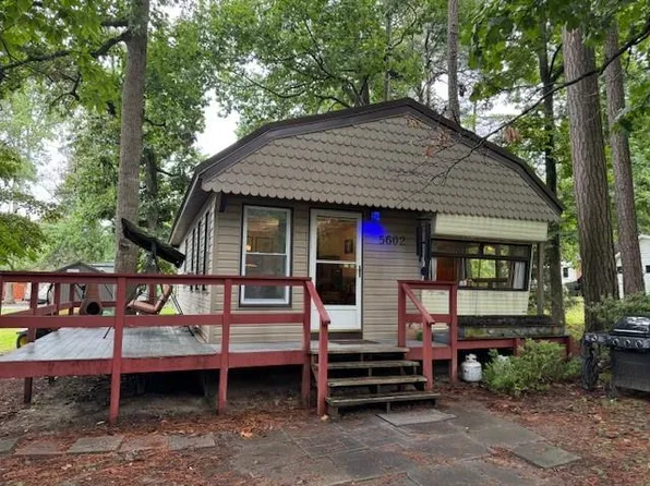 5602 Trails End Dr, Horntown, VA 23395