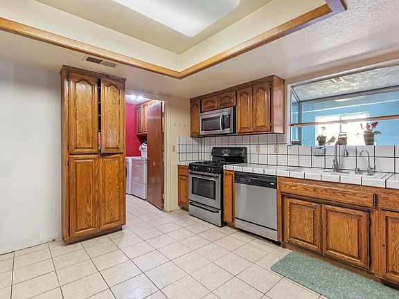 5th image of 3352 E Avenue H4