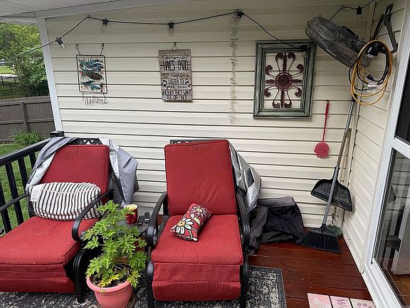 4th image of 1512 Grapevine Rd