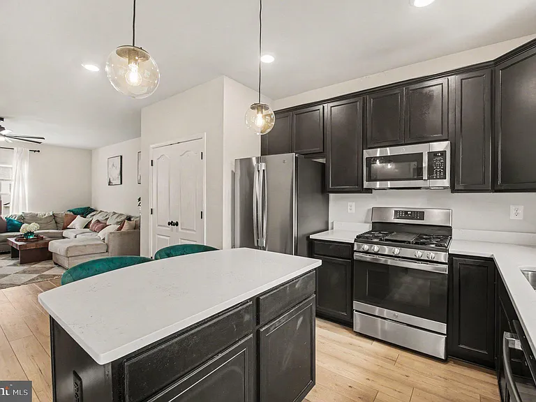 2525 Drake Ln — Photo 12