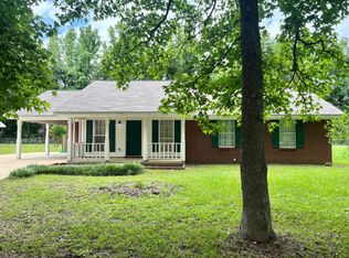 119 Railroad Dr, Grenada, MS 38901