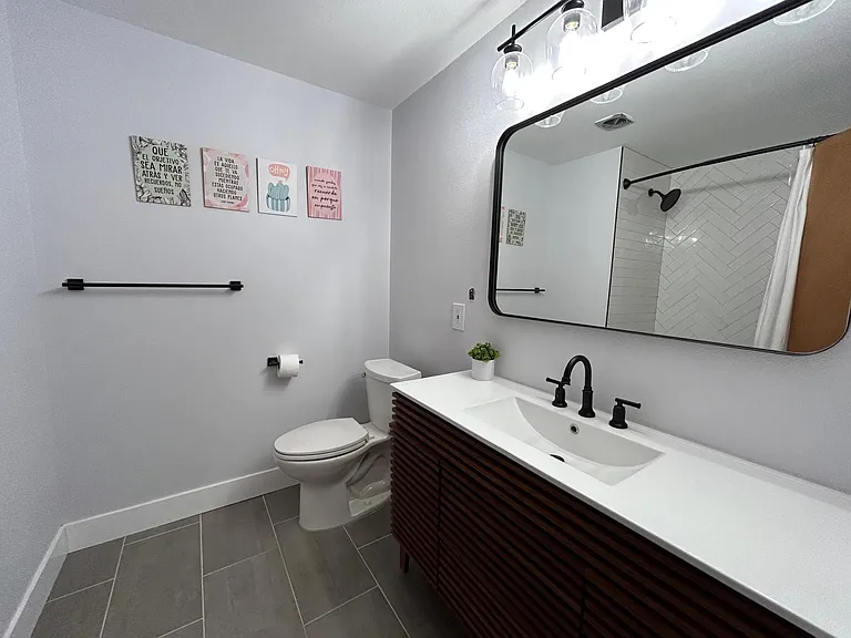 2759 S Depew St — Photo 20