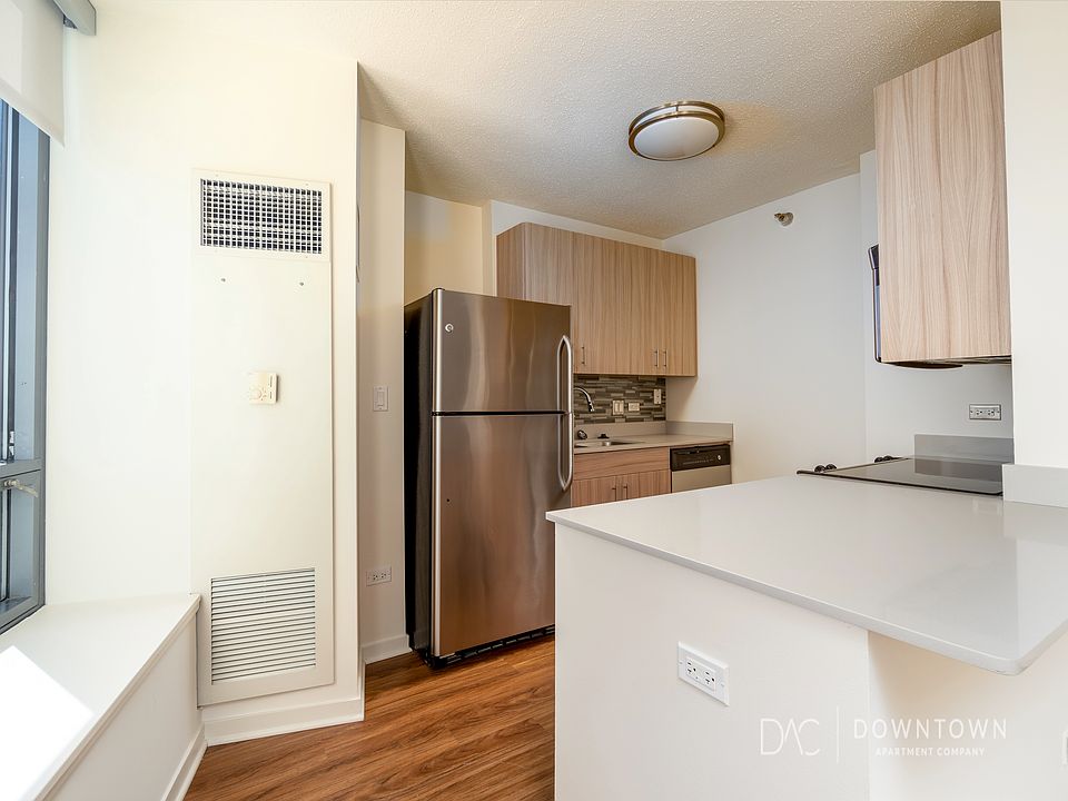 1st image of 550 N Kingsbury St #1803