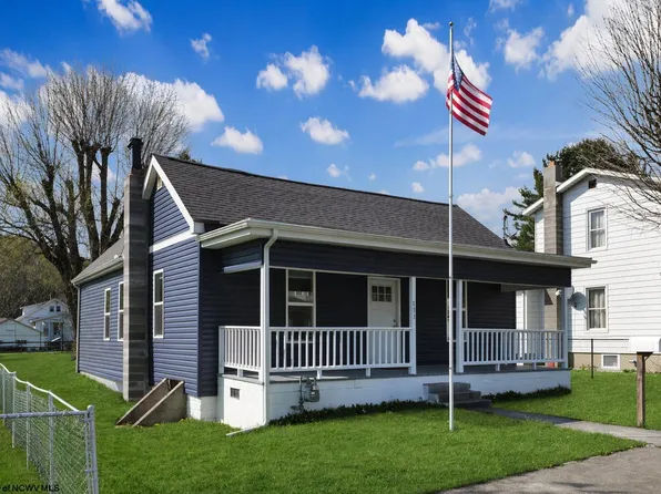 111 Caldwell St, Terra Alta, WV 26764