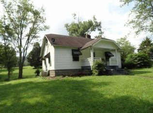 446 Mountain Rd, Clinton, TN 37716