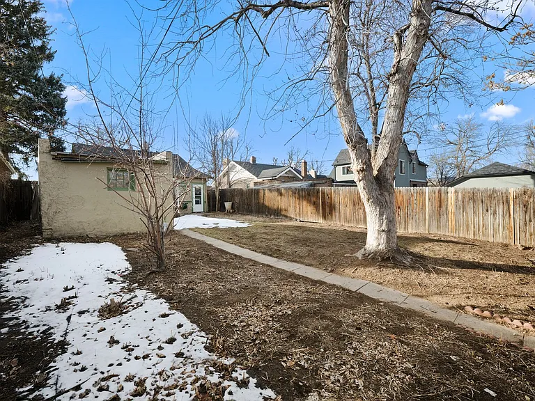 2058 S Corona St — Photo 37