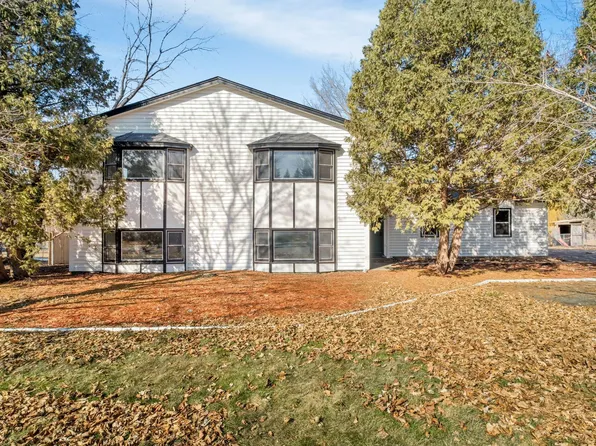 1759 Peltier Lake Dr, Centerville, MN 55038
