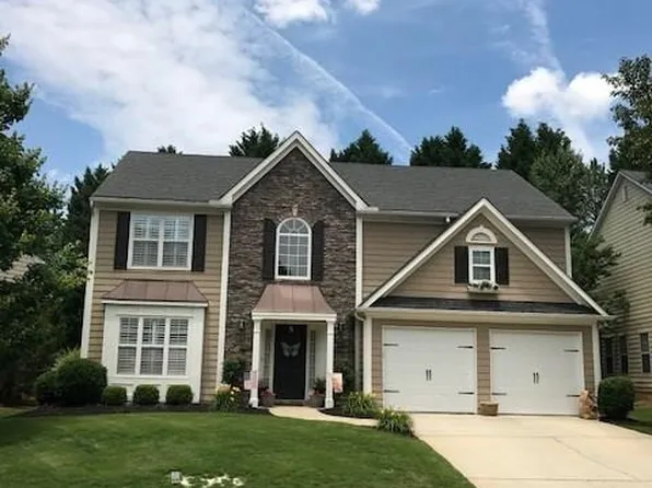 1050 Crabapple Lake Cir, Roswell, GA 30076